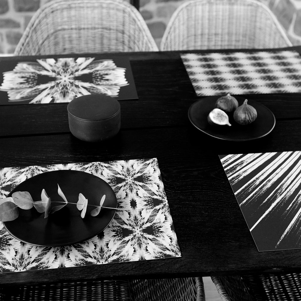 THE PALM AND PROTEA / PLACEMATS